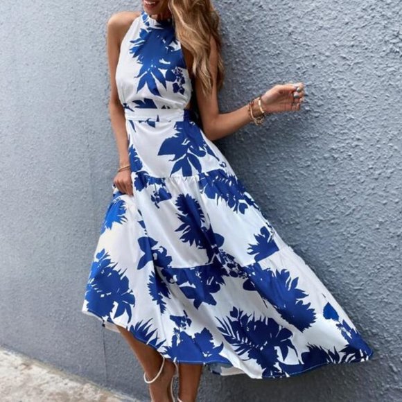 Dresses & Skirts - Stunning Floral Dress